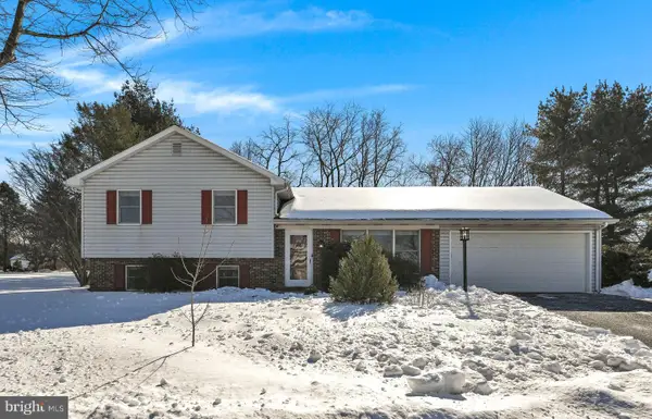 6441 Cherry St, EAST PETERSBURG, PA 17520