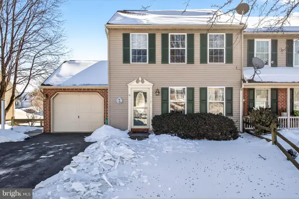 219 Chelmsford Dr, MARIETTA, PA 17547