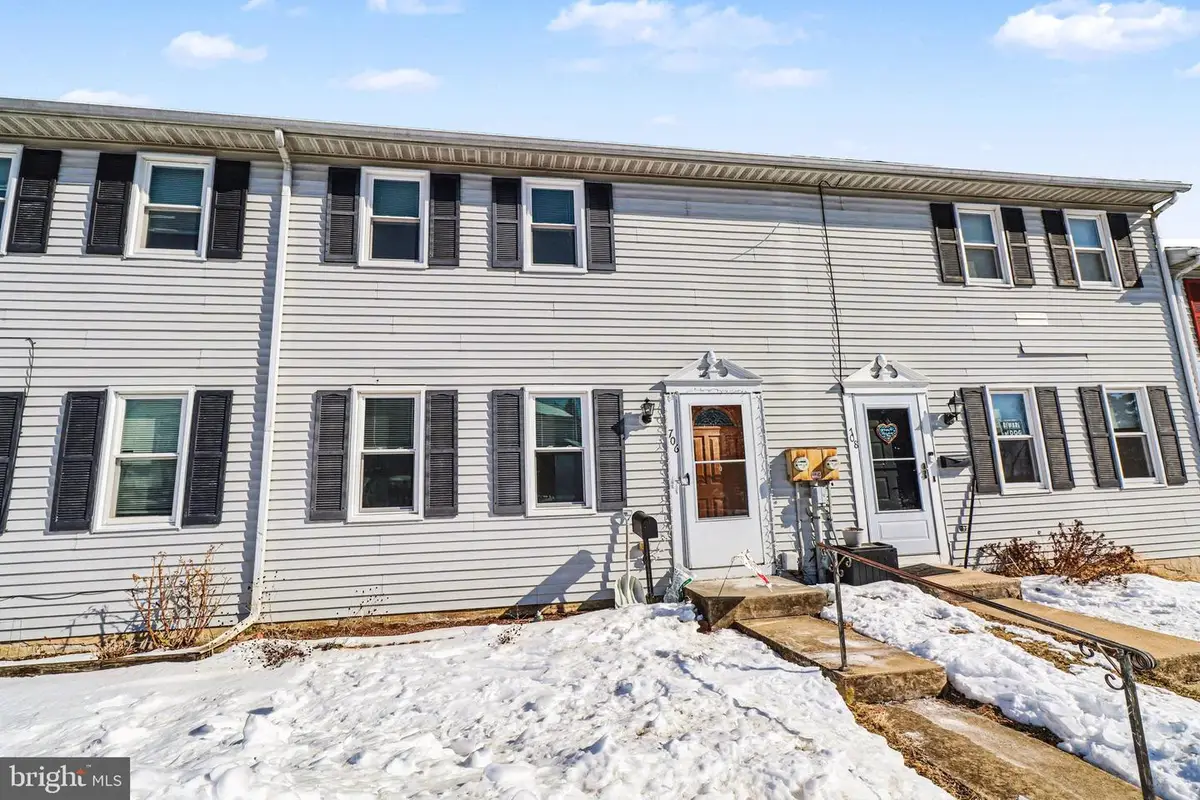 706 Fairview Ave, Lancaster, PA 17603 - #1