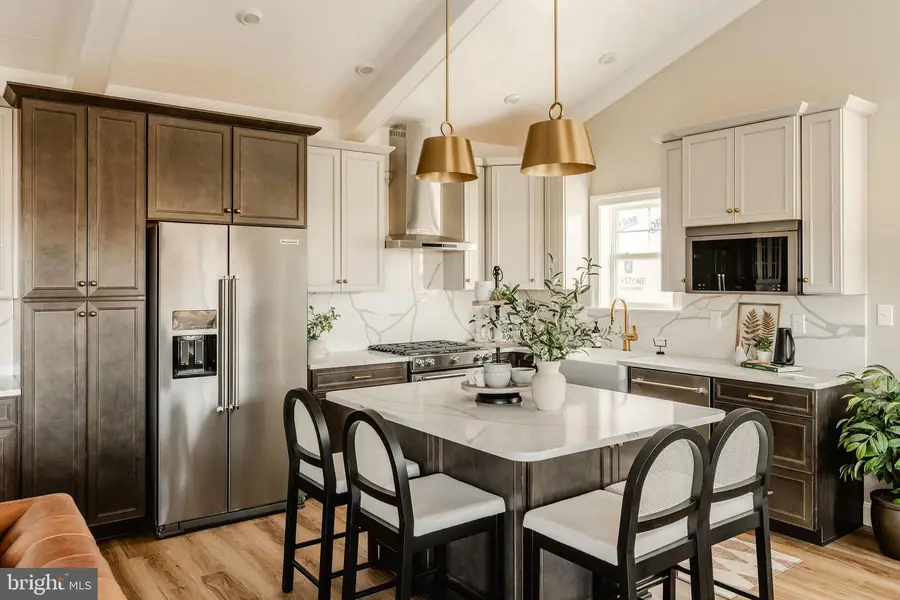 1247 Hershey Ln, Lancaster, PA 17601 - Image #2