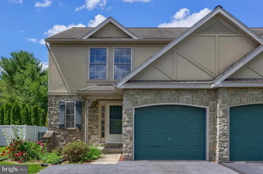 19 Eagle Dr, Ephrata, PA 17522 - #2