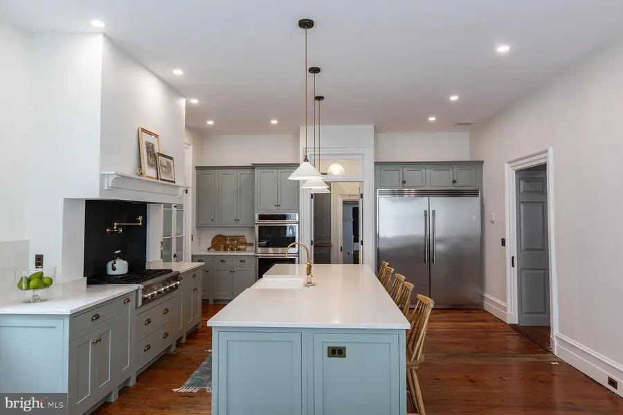 323 W King St, Lancaster, PA 17603 - #2