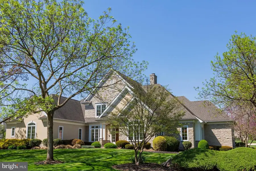 801 Greenside Dr, Lititz, PA 17543 - #2