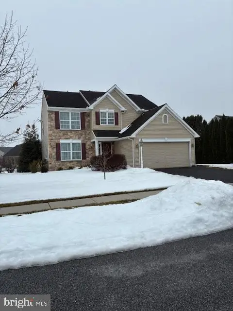 10 Harvest Dr, EPHRATA, PA 17522