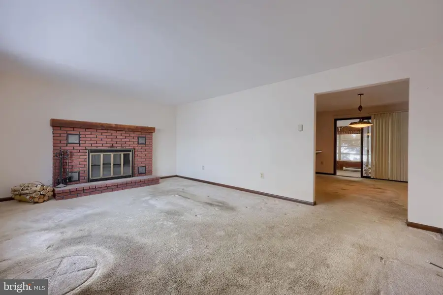 404 Windy Tor Rd, Leola, PA 17540 - #2