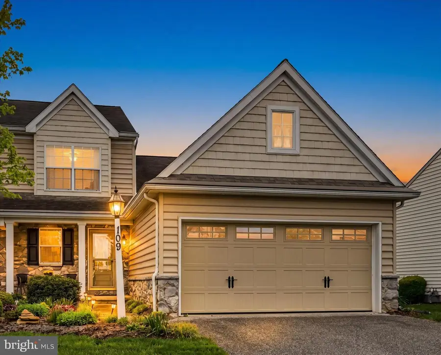 109 Waypoint Dr, Lancaster, PA 17603 - #3