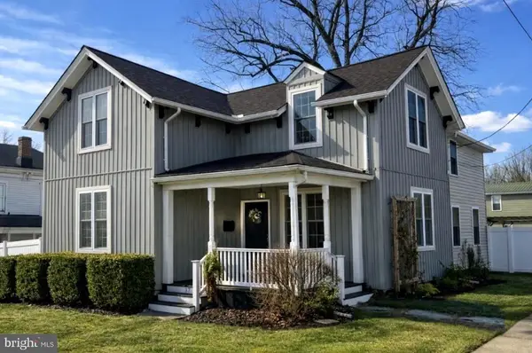 37 N Gay St, MARIETTA, PA 17547