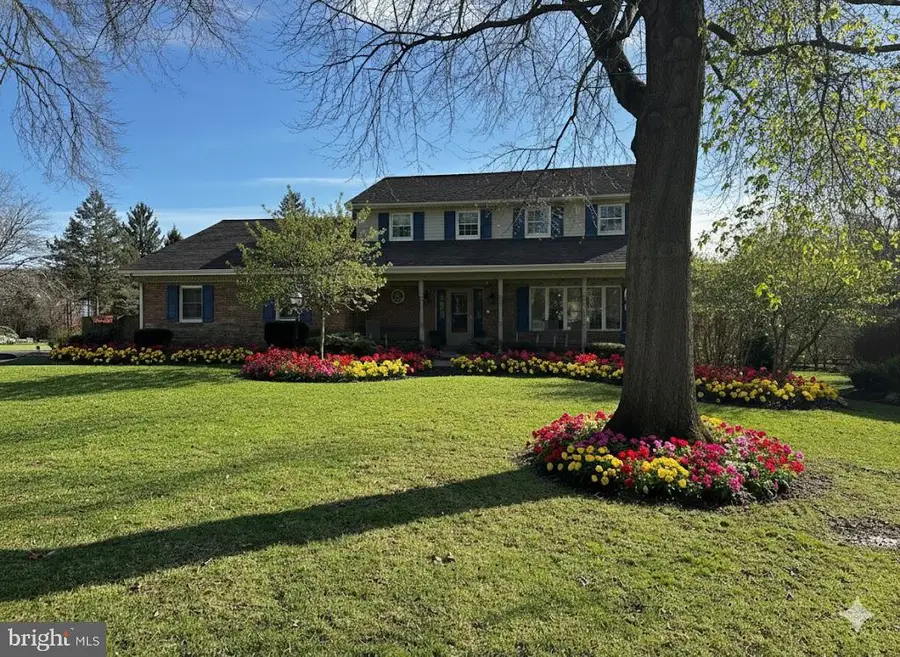 406 Wetherburn Dr, Lancaster, PA 17601 - #2