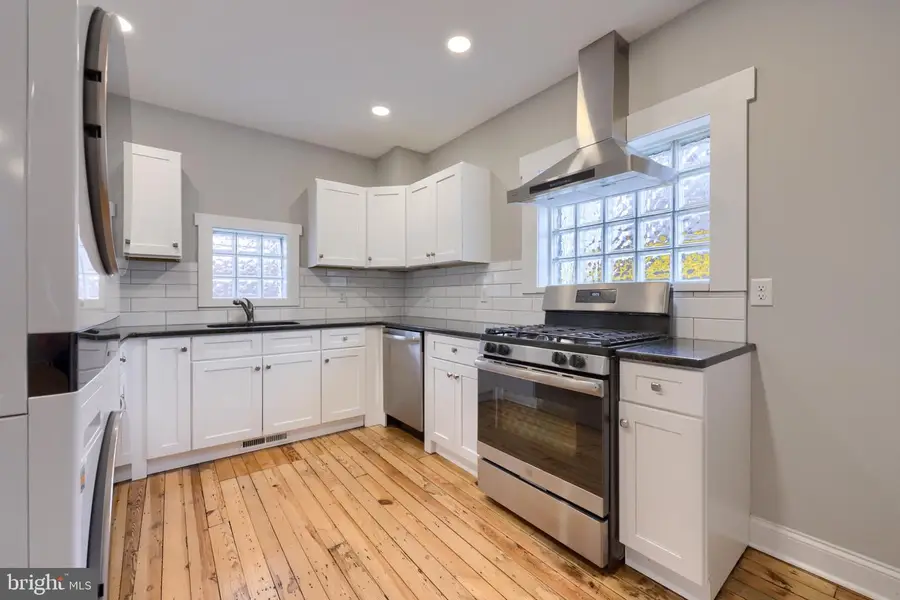 13 E New St, Lancaster, PA 17602 - #2