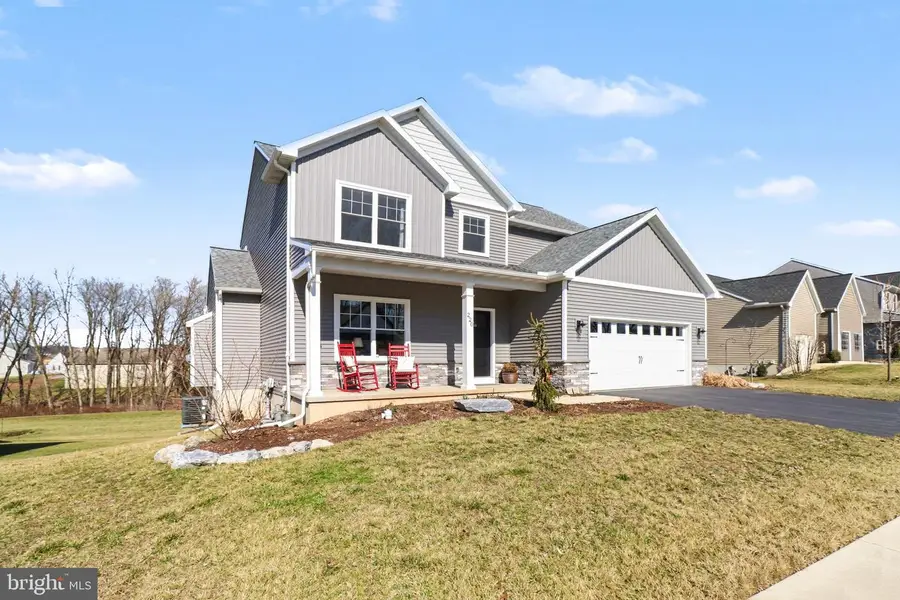 220 Pebble Dr, Elizabethtown, PA 17022 - #2