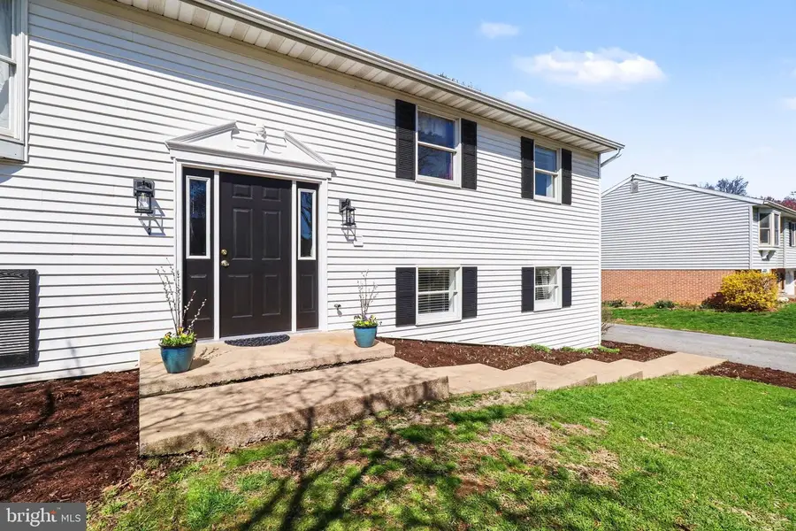 2292 Bob White Ln, Lancaster, PA 17601 - #3