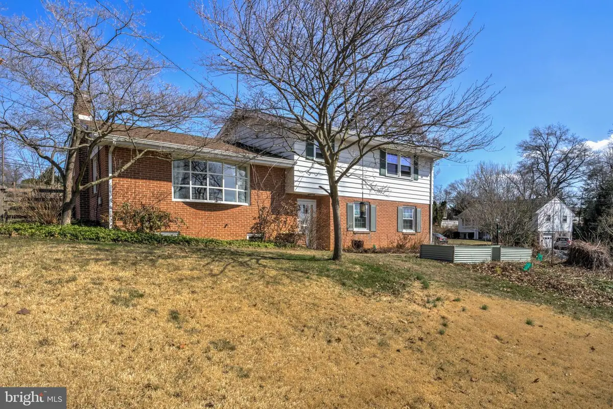 1146 Hermosa Ave, Lancaster, PA 17601 - #1