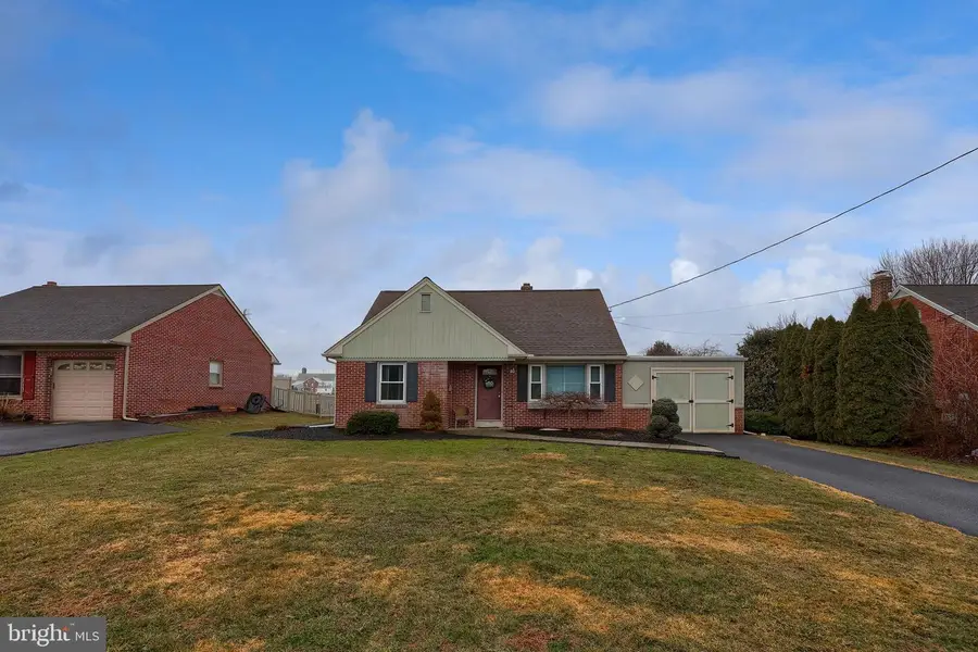 1160 Wea Wit St, East Earl, PA 17519 - #2