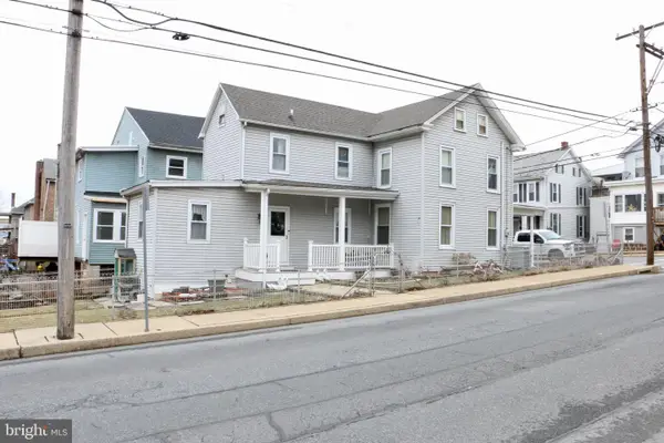 87 E Franklin St, EPHRATA, PA 17522