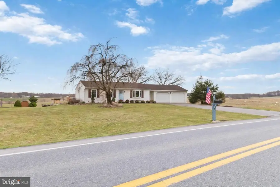 8261 Elizabethtown Rd, Elizabethtown, PA 17022 - #2