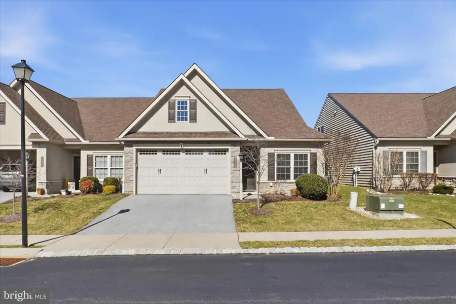 1237 Cantebury Dr, Mount Joy, PA 17552 - #2