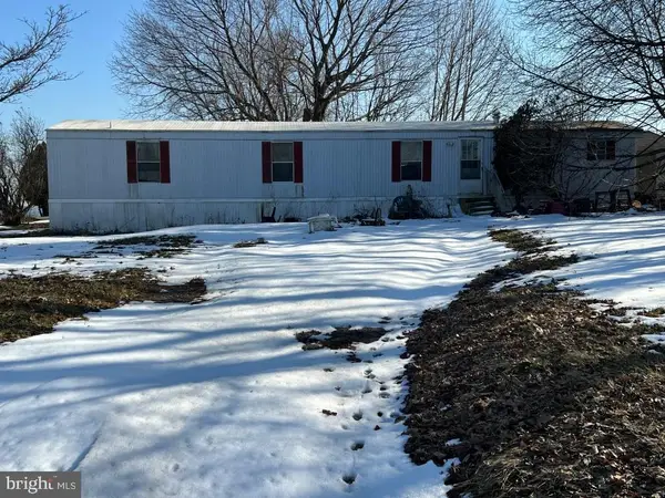 5740 Meadeville Rd, GAP, PA 17527