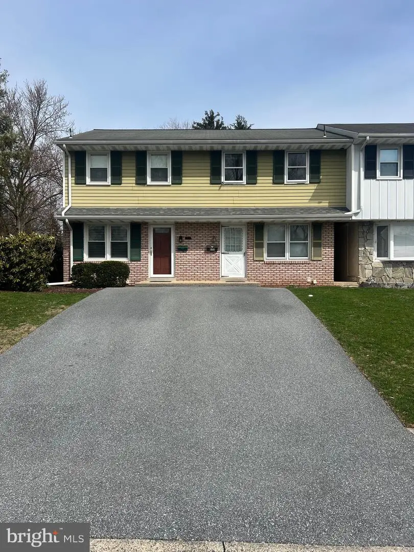 639 N Lime St, Elizabethtown, PA 17022 - #1