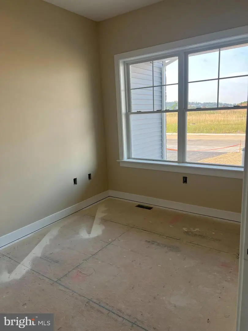 380 Ridgefield Dr, Elizabethtown, PA 17022 - #3