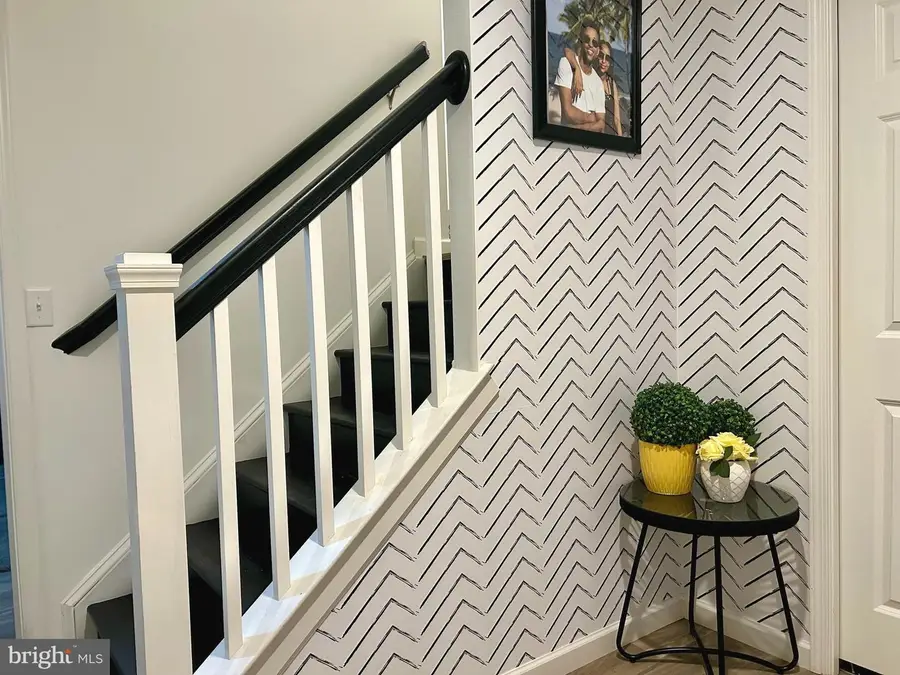 3 Southside Dr, Willow Street, PA 17584 - #3