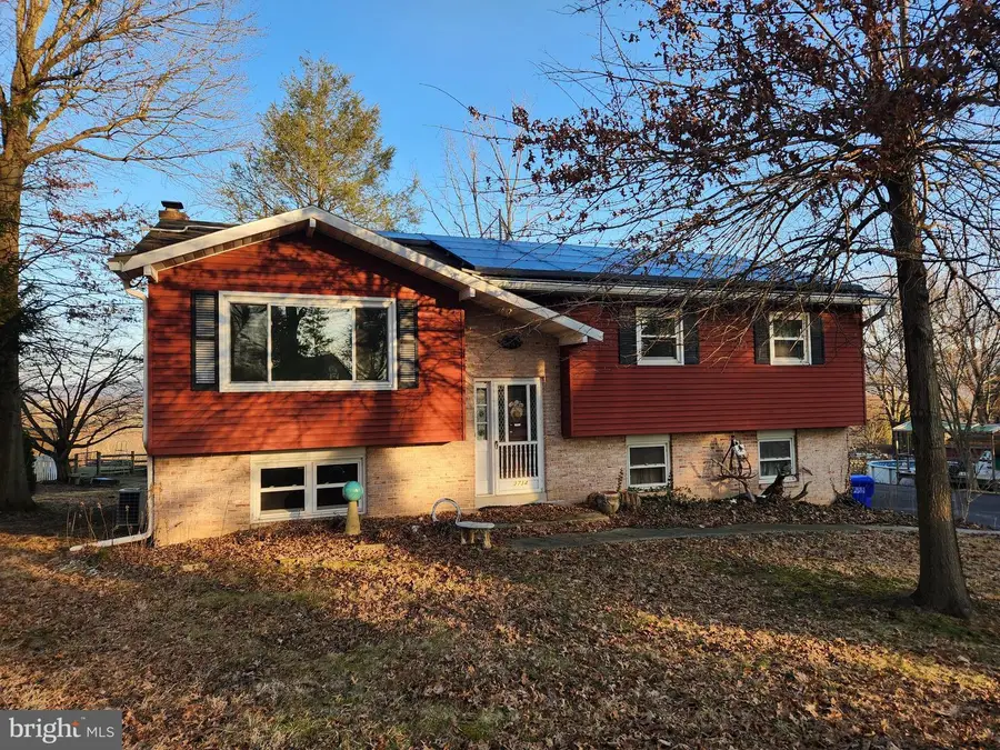 3734 Elizabethtown Rd, Manheim, PA 17545 - #2