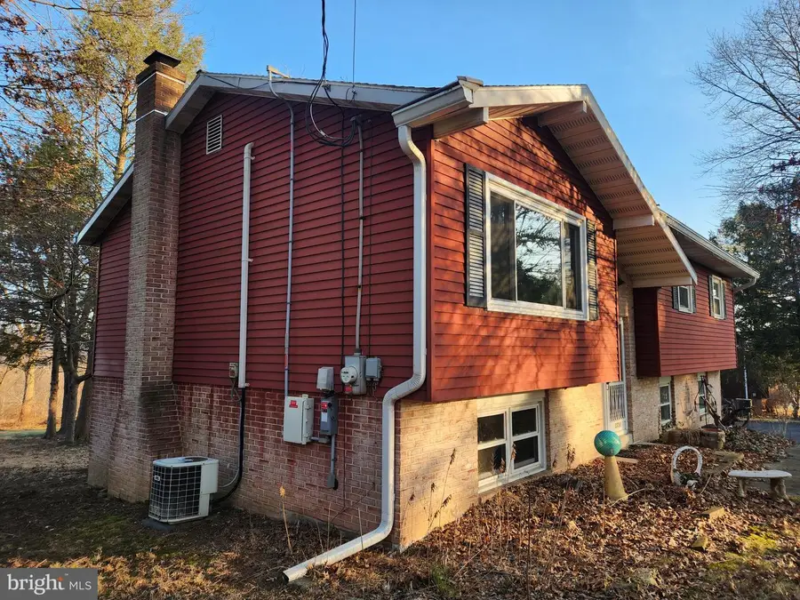 3734 Elizabethtown Rd, Manheim, PA 17545 - #3