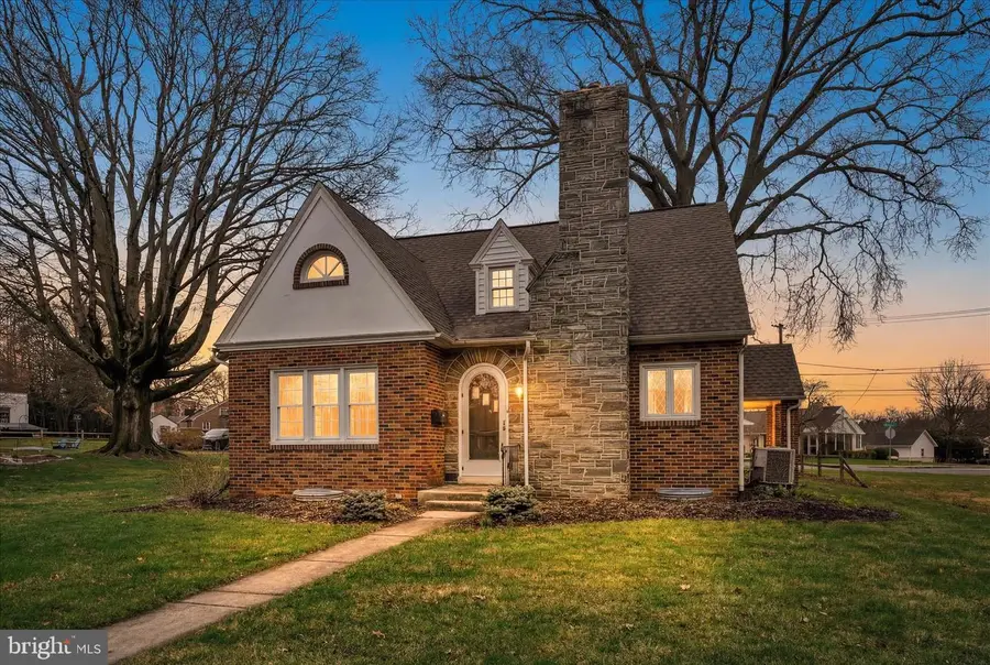 105 Martin Ave, Ephrata, PA 17522 - #2