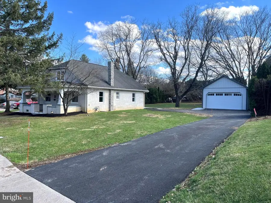 2050 Graystone Rd, East Petersburg, PA 17520 - #3