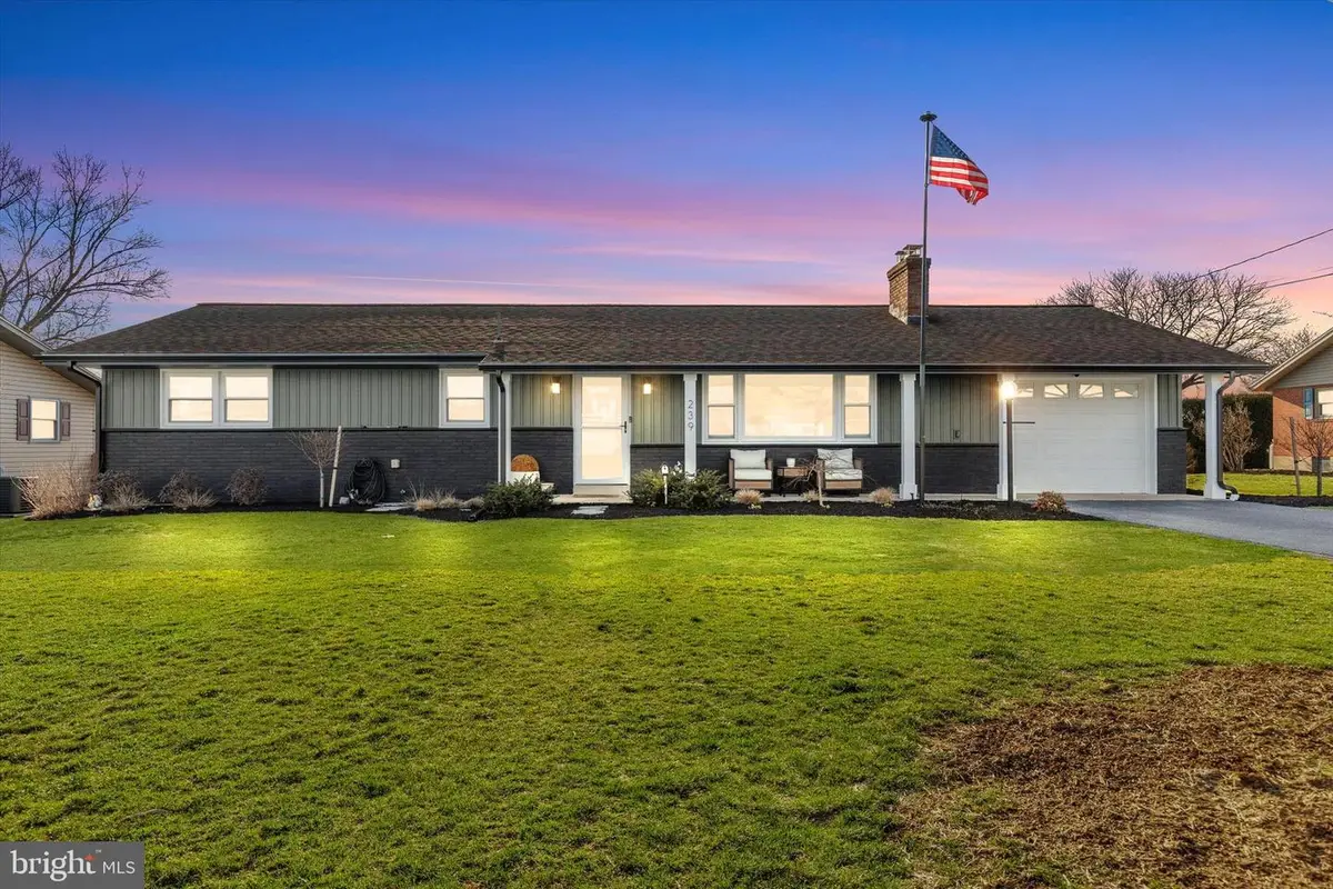 239 Mill Rd, Mount Joy, PA 17552 - #1