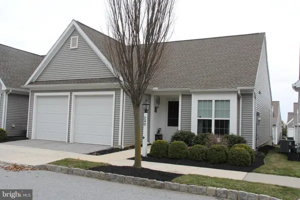 240 Asbury Ln, STRASBURG, PA 17579