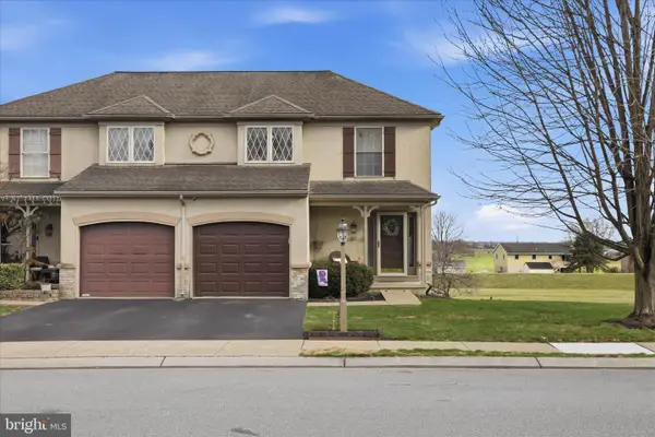 60 Talon Dr, EPHRATA, PA 17522