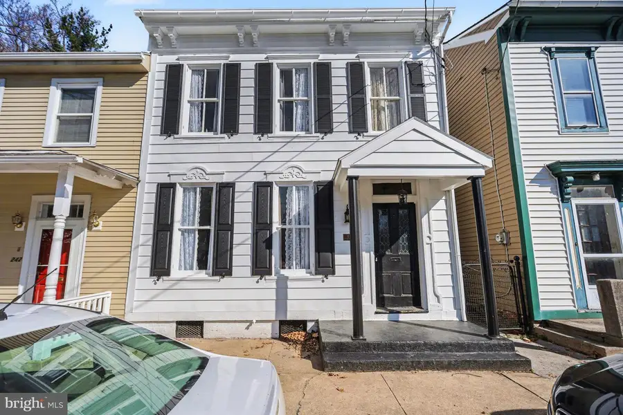 240 W Market St, Marietta, PA 17547 - #3