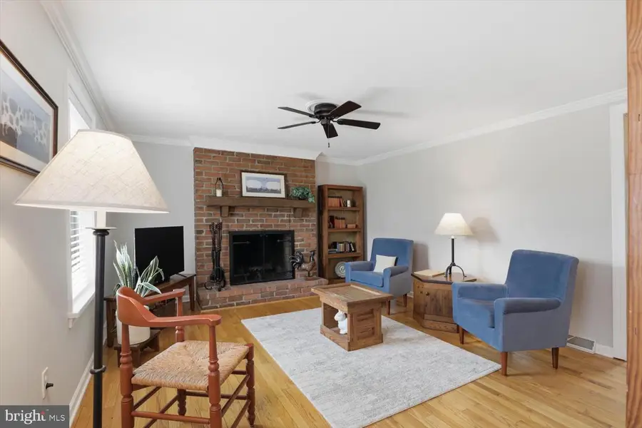 2182 Veumont Dr, Lancaster, PA 17601 - #3