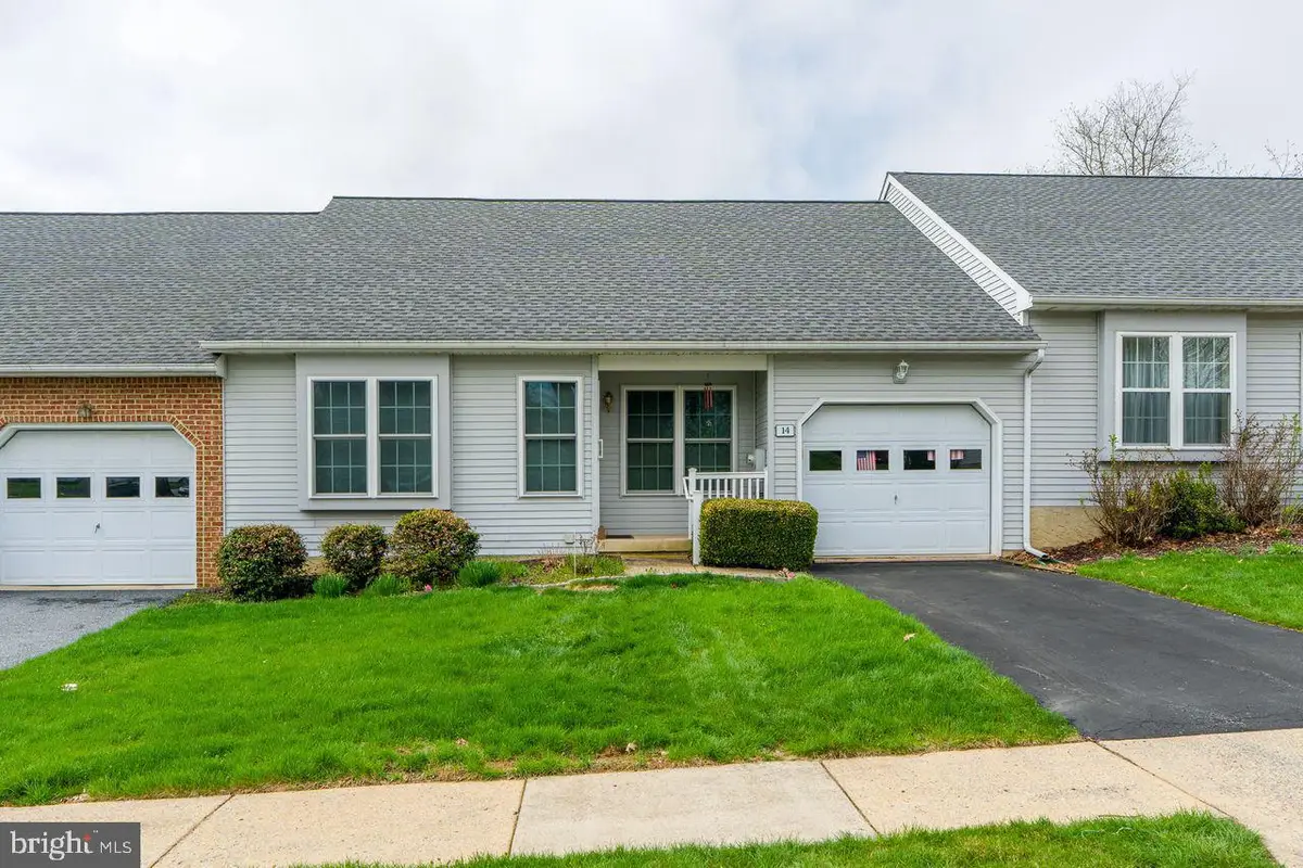 14 Oakgrove Ln, Millersville, PA 17551 - #1