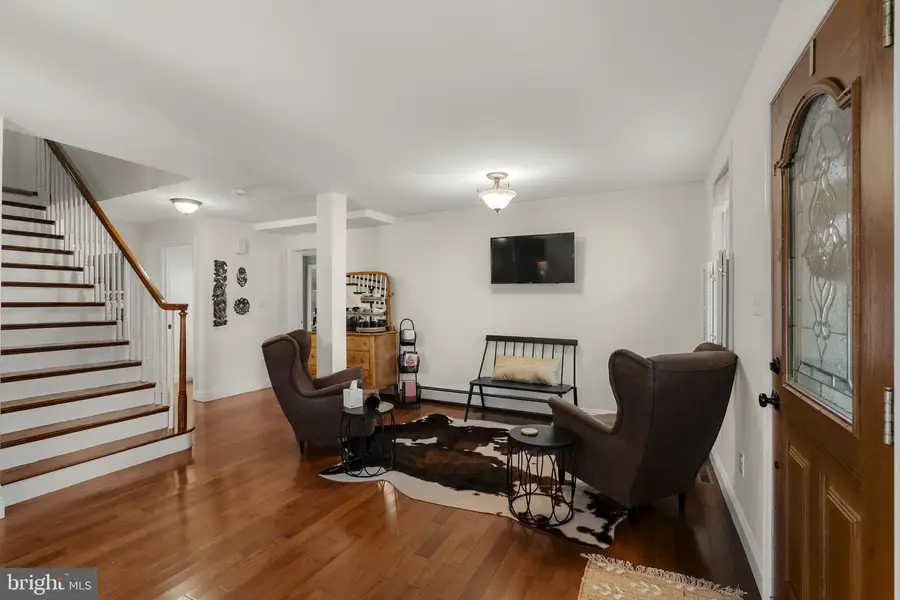 1435 Newport Rd, Manheim, PA 17545 - #3