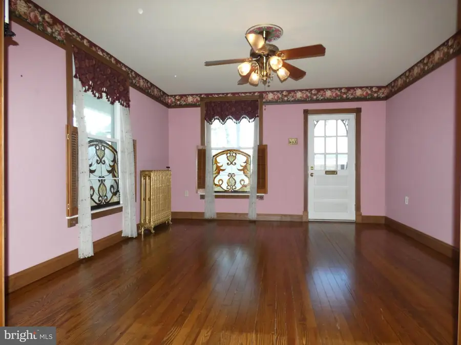 208 E High St, Elizabethtown, PA 17022 - #2