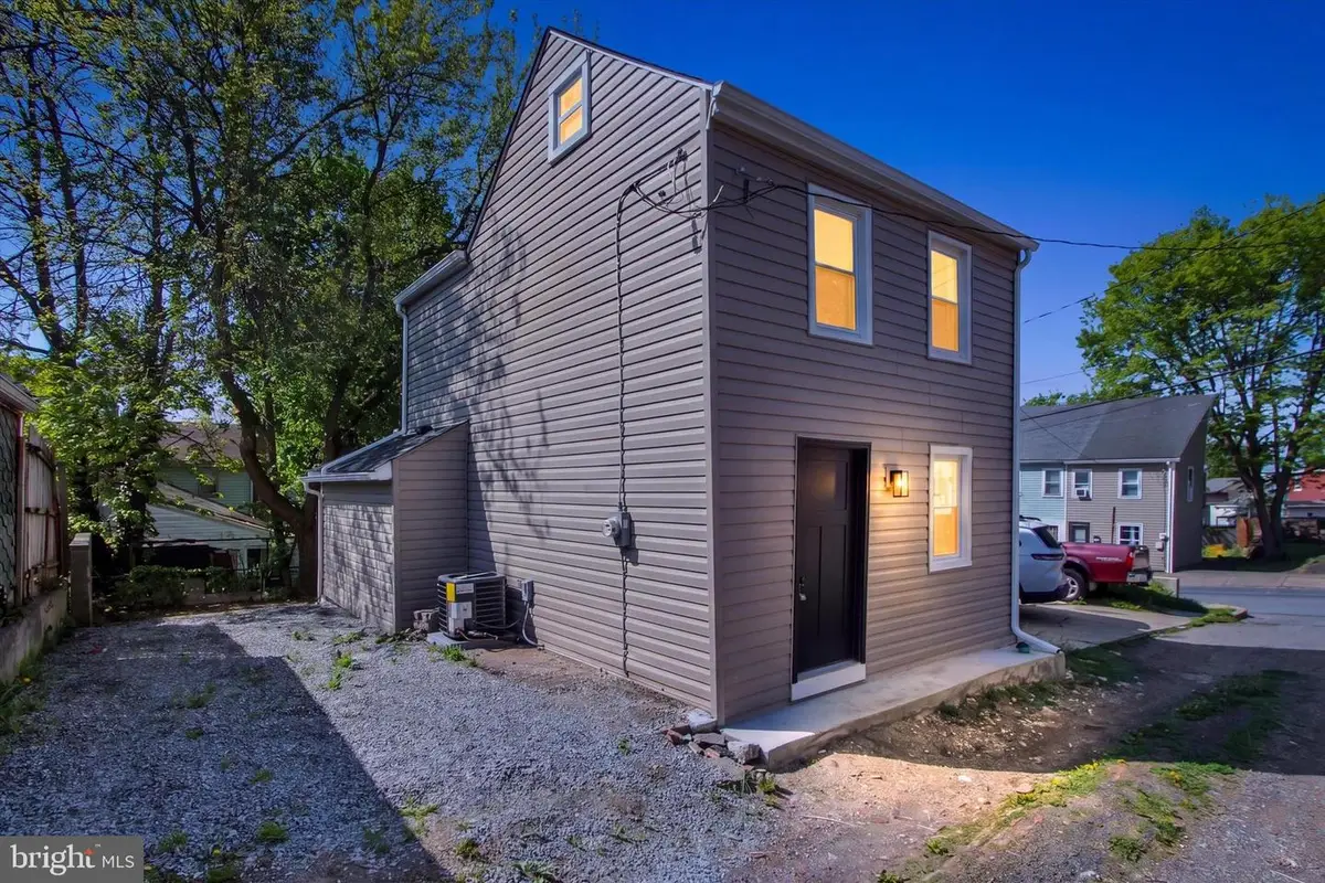 308 Avenue Q, Columbia, PA 17512 - #1