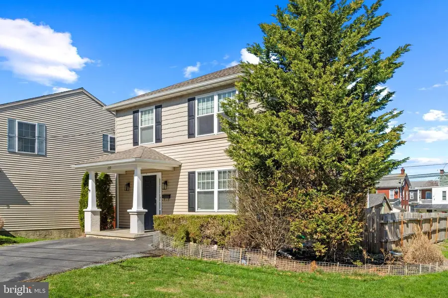 239 Railroad Ave, Ephrata, PA 17522 - #3