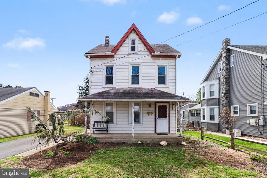 345 E Walnut St, Marietta, PA 17547 - #2