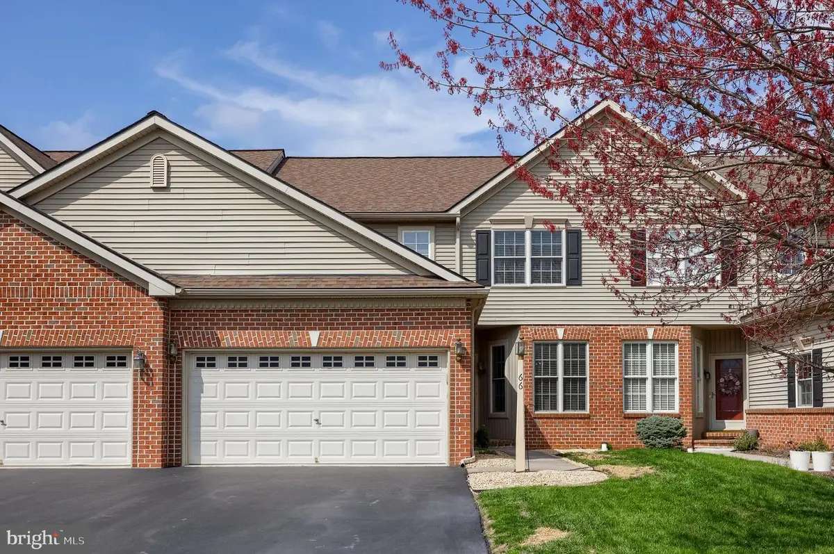 66 Weaver Ave, Ephrata, PA 17522 - #1