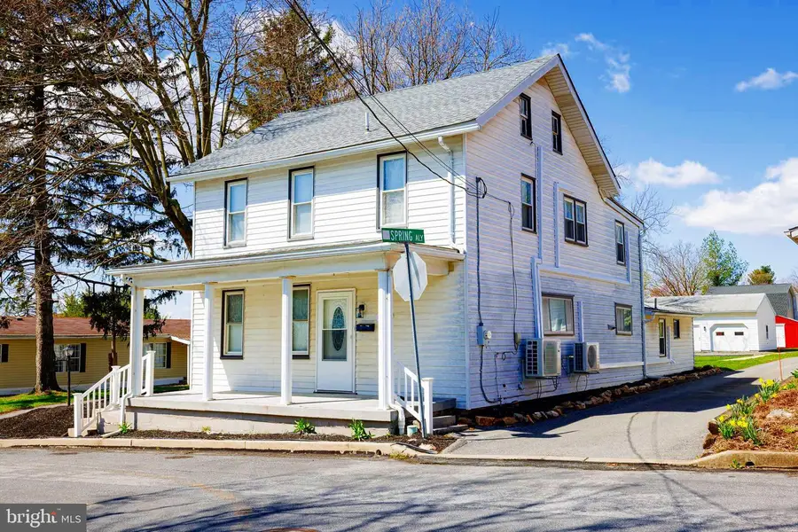 222 N Market Ave, Mount Joy, PA 17552 - #2