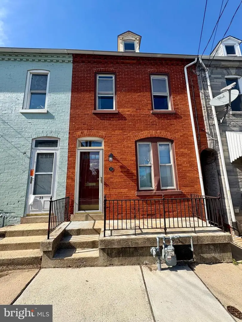 33 W Frederick St, Lancaster, PA 17603 - #2