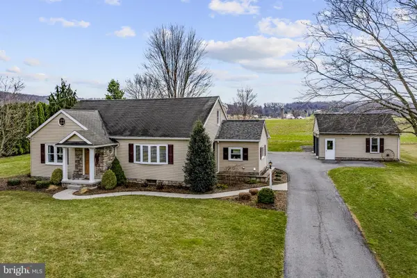 330 S Reamstown Rd, EPHRATA, PA 17522