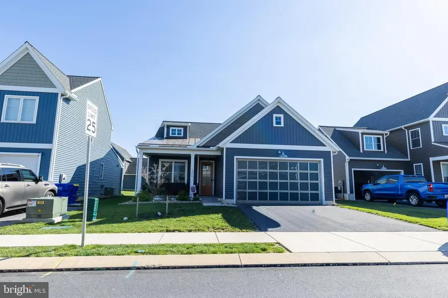 1404 Barrington Dr, Mount Joy, PA 17552 - #2