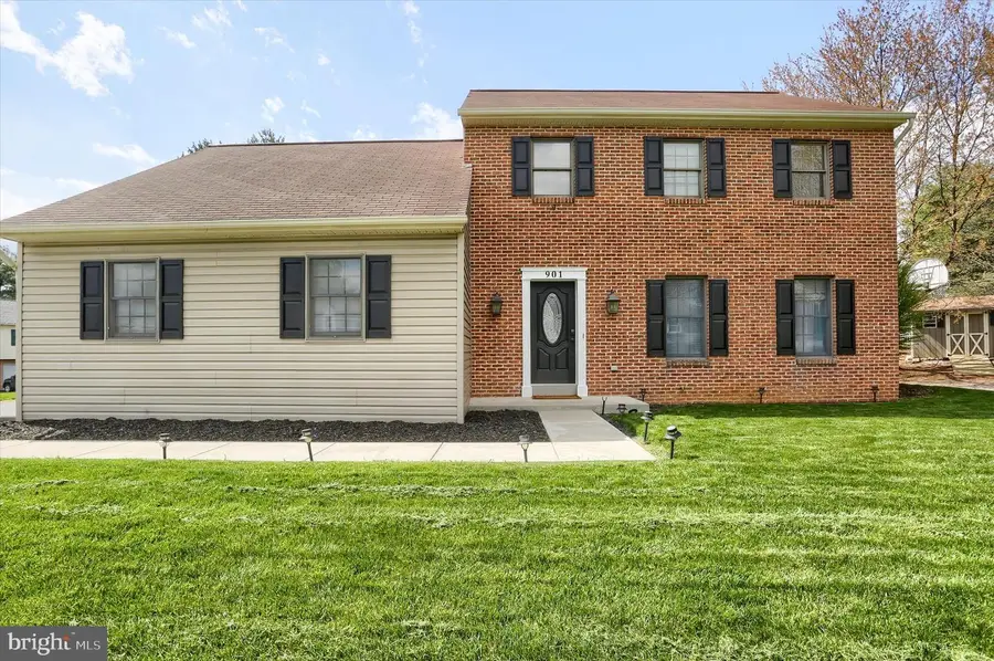 901 Jade Ave, Lancaster, PA 17601 - #2