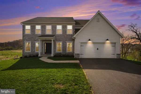 22 Walton Hill Cir, LITITZ, PA 17543