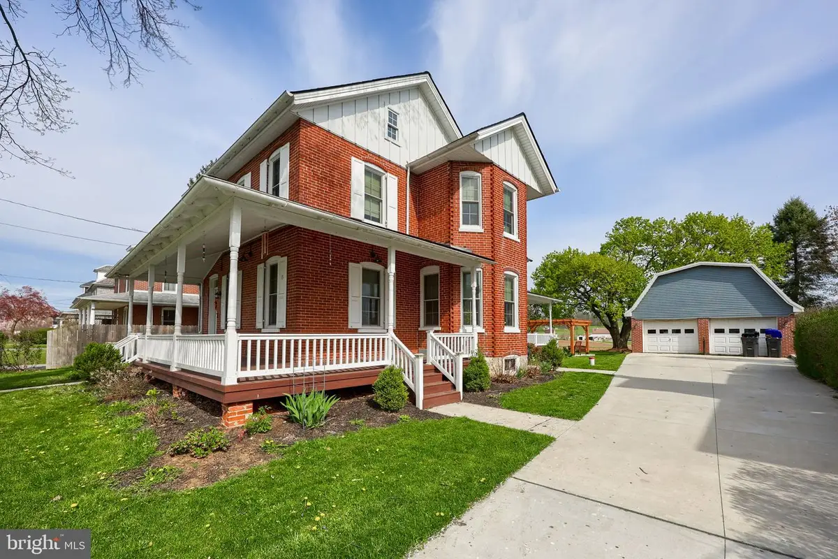 15 N Kinzer Rd, Kinzers, PA 17535 - #1