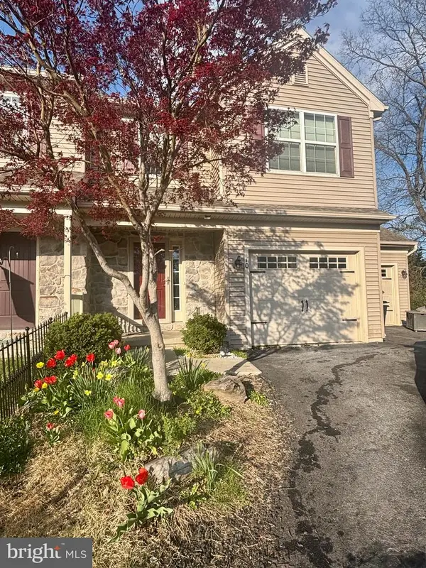10 Hull Ct, LANCASTER, PA 17603