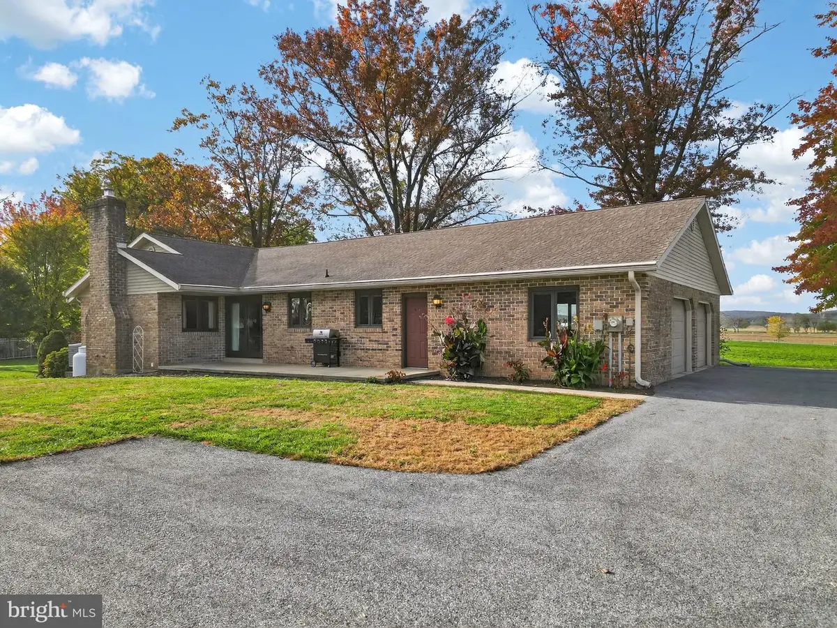 740 Lincoln Gardens Rd, Ephrata, PA 17522 - #1