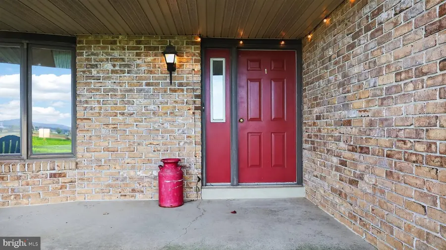 740 Lincoln Gardens Rd, Ephrata, PA 17522 - #2